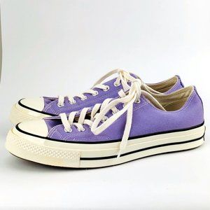 Light Purple Converse unisex sneakers